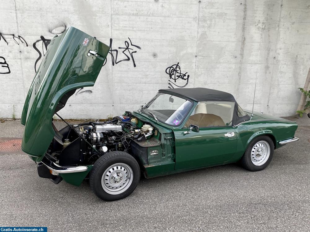 Bild 4: Oldtimer Triumph Spitfire 1500 Cabrio